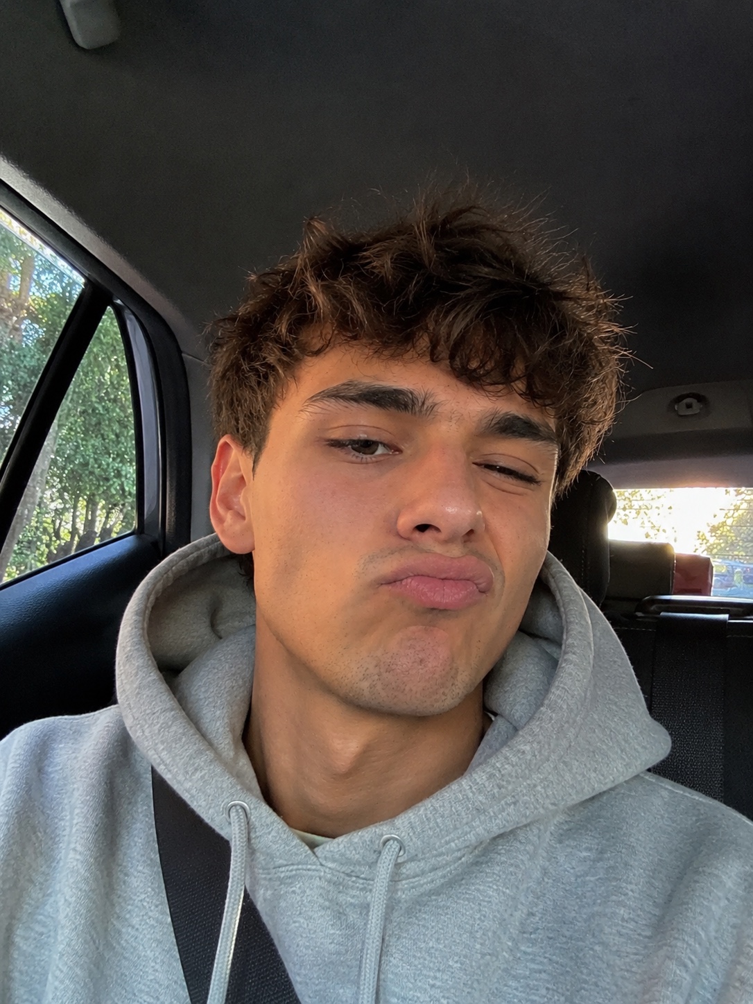 Selfie 2 — Antoine · 24 ans