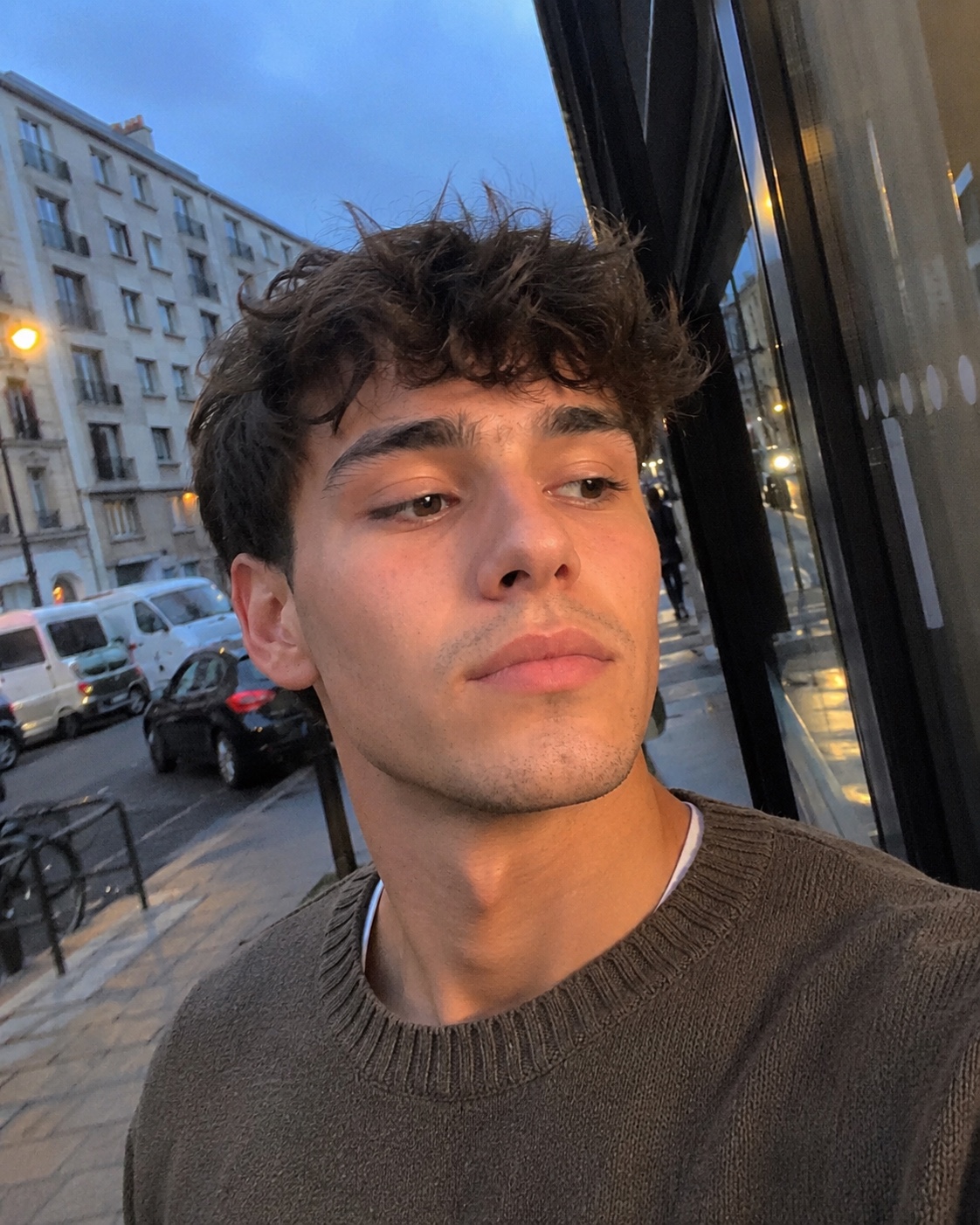 Selfie 3 — Antoine · 24 ans